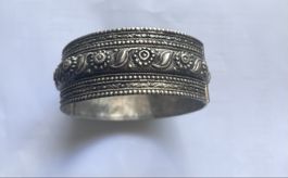 Magnifique bracelet manchette argenté style ethnique