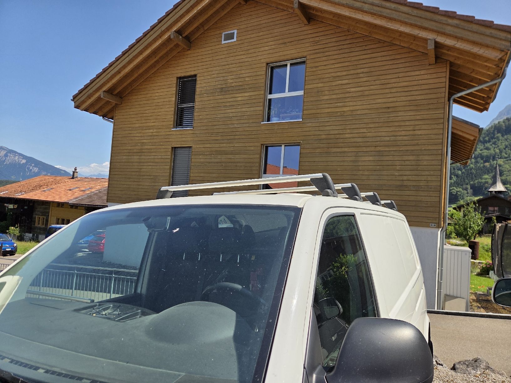 VW Nutzfahrzeuge: VW T5 – Gebraucht aus Grindelwald von simi1694 1