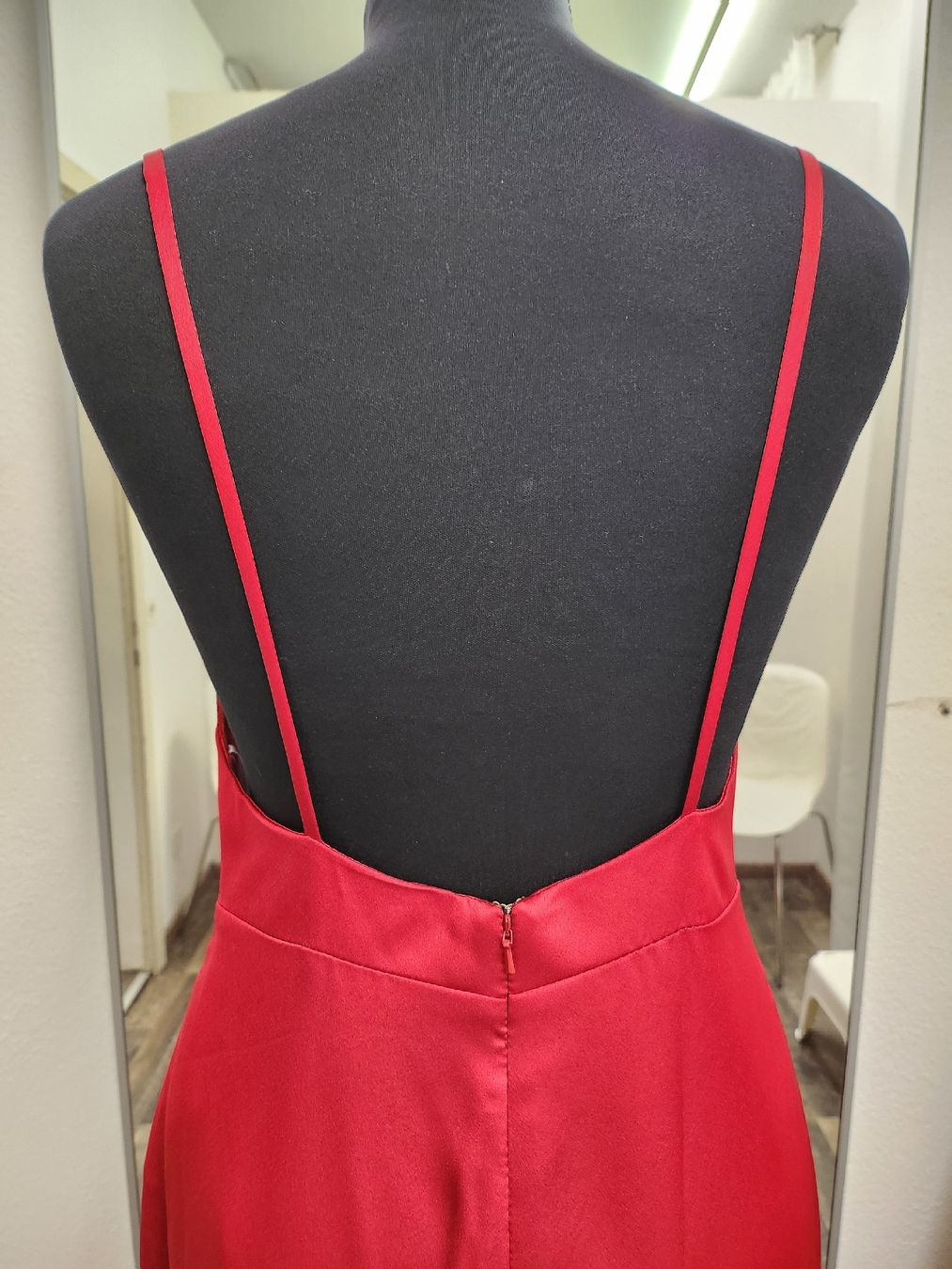 Vestiti: Rot kleid – Nuovo (secondo la descrizione) da Uster venduto da VMT. 5