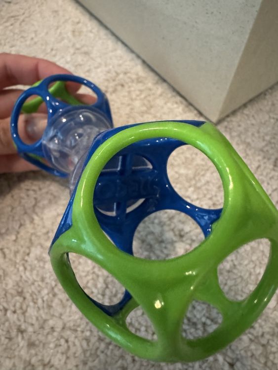 Jouets: Oball Rassel /Shaker, Spielzeug für Babys, Top Zustand – D'occasion à Küsnacht ZH par ToddyGinger 3