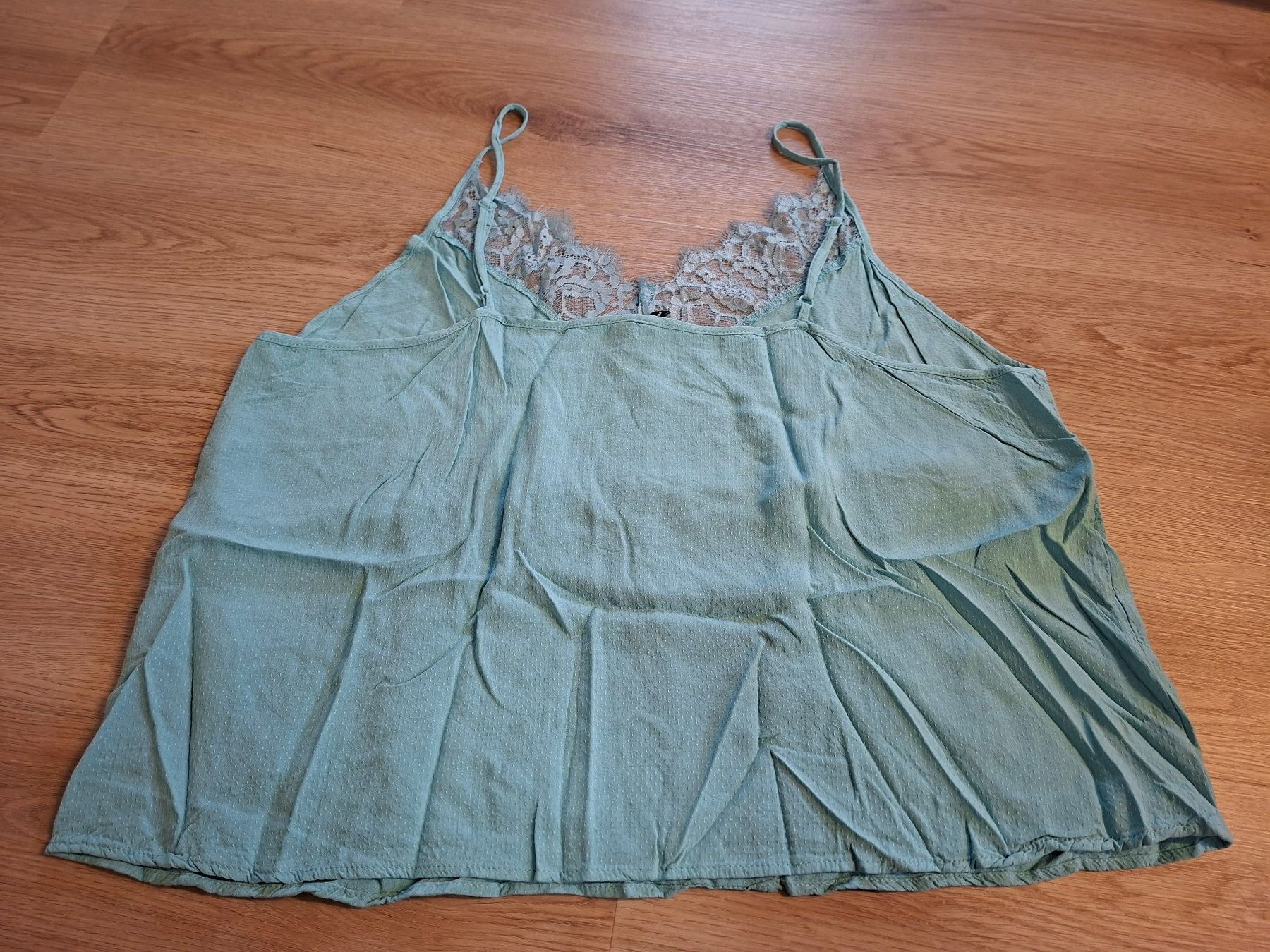 Vero Moda Top: Spitzentop hellblau – Usato da Oberwil/Dägerlen venduto da Dominique1606 2