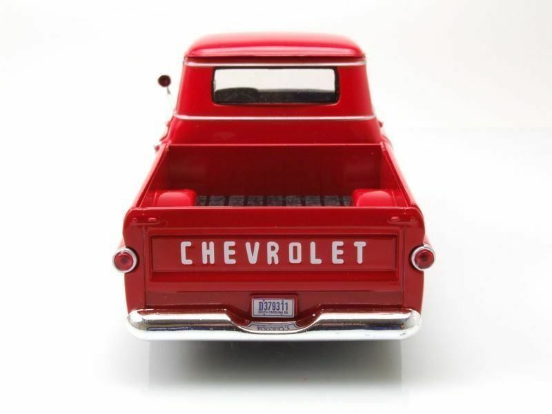Chevrolet Modellini d'auto: Chevrolet Apache Fleetside Pick Up 1958 rot      1:24 – Nuovo e nell'imballaggio originale da Gerlafingen venduto da espero88 5
