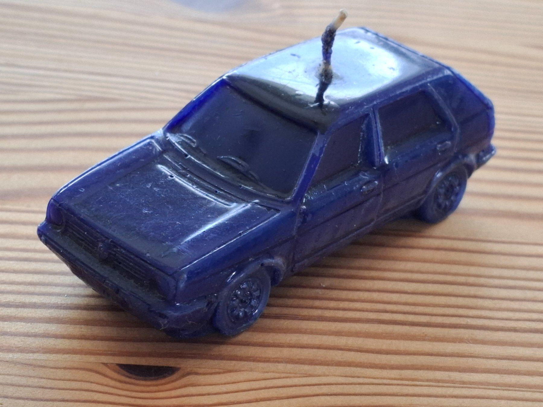 Volkswagen Modellini d'auto: VW Golf 2 Kerze Bougie – Nuovo (secondo la descrizione) da Chabrey venduto da fluvius