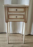 Commode - table de chevet