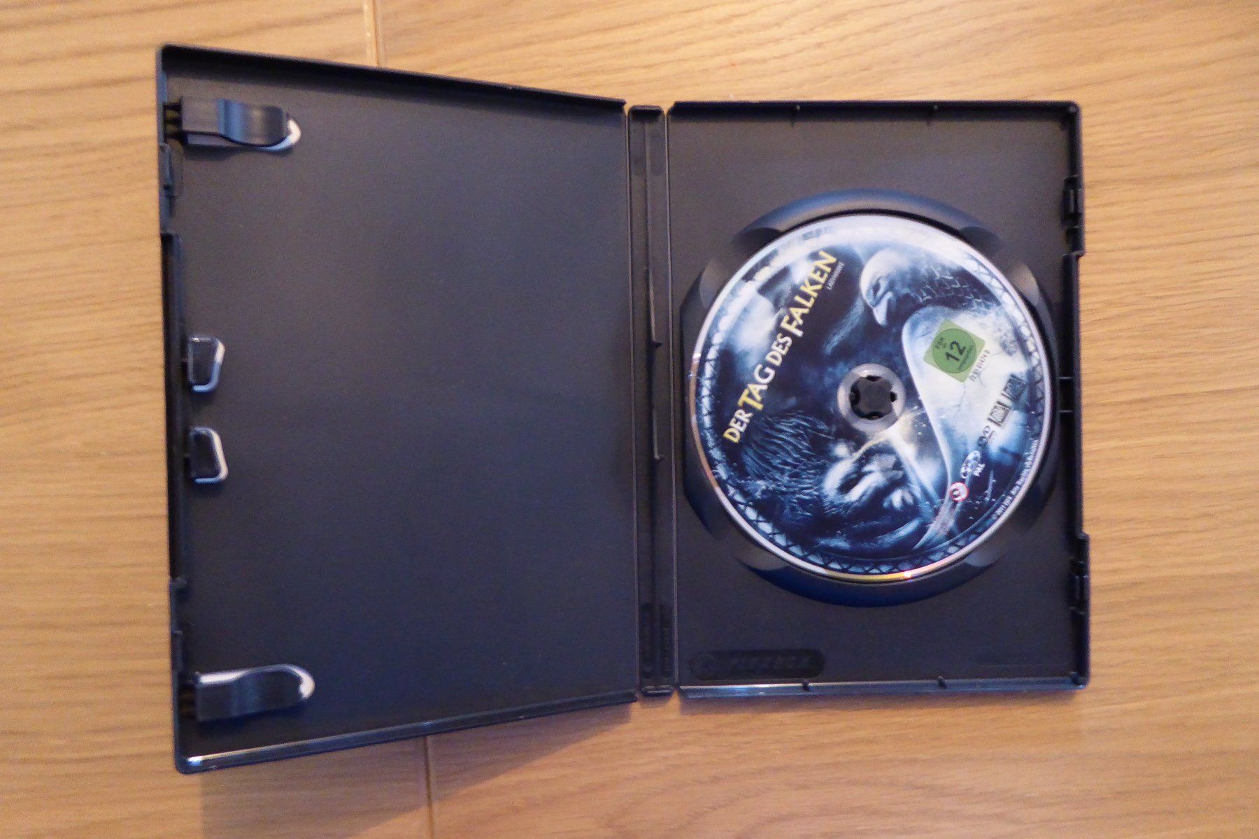 Tutti i DVDs: DVD Tag des Falken – Usato da Allschwil venduto da Summelsarium 3