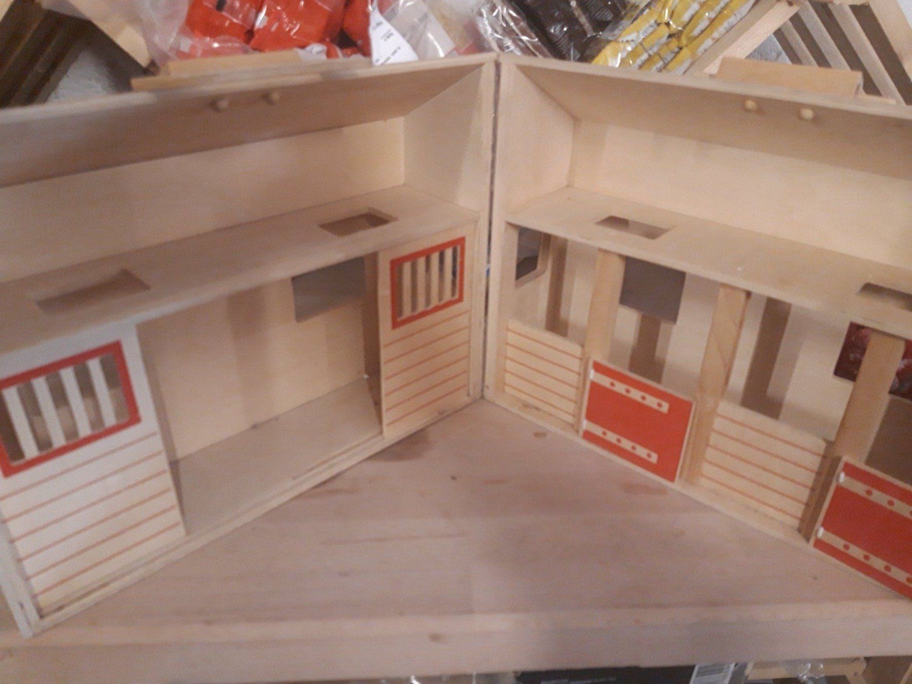 Casette per bambini: Ecurie en bois valise – Usato da Villeneuve VD venduto da vog_yc5s 2
