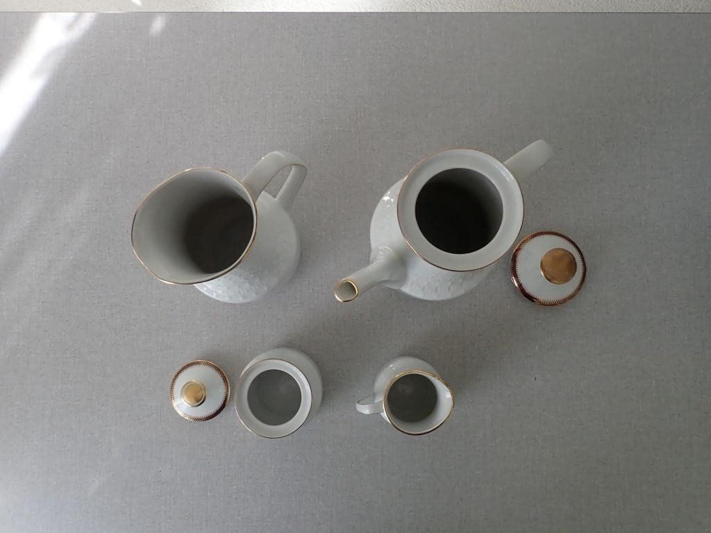 Set di piatti: 2 Kannen 1 Zuckerdose 1 Rahmkännchen – Usato da Galgenen venduto da Marc98 1