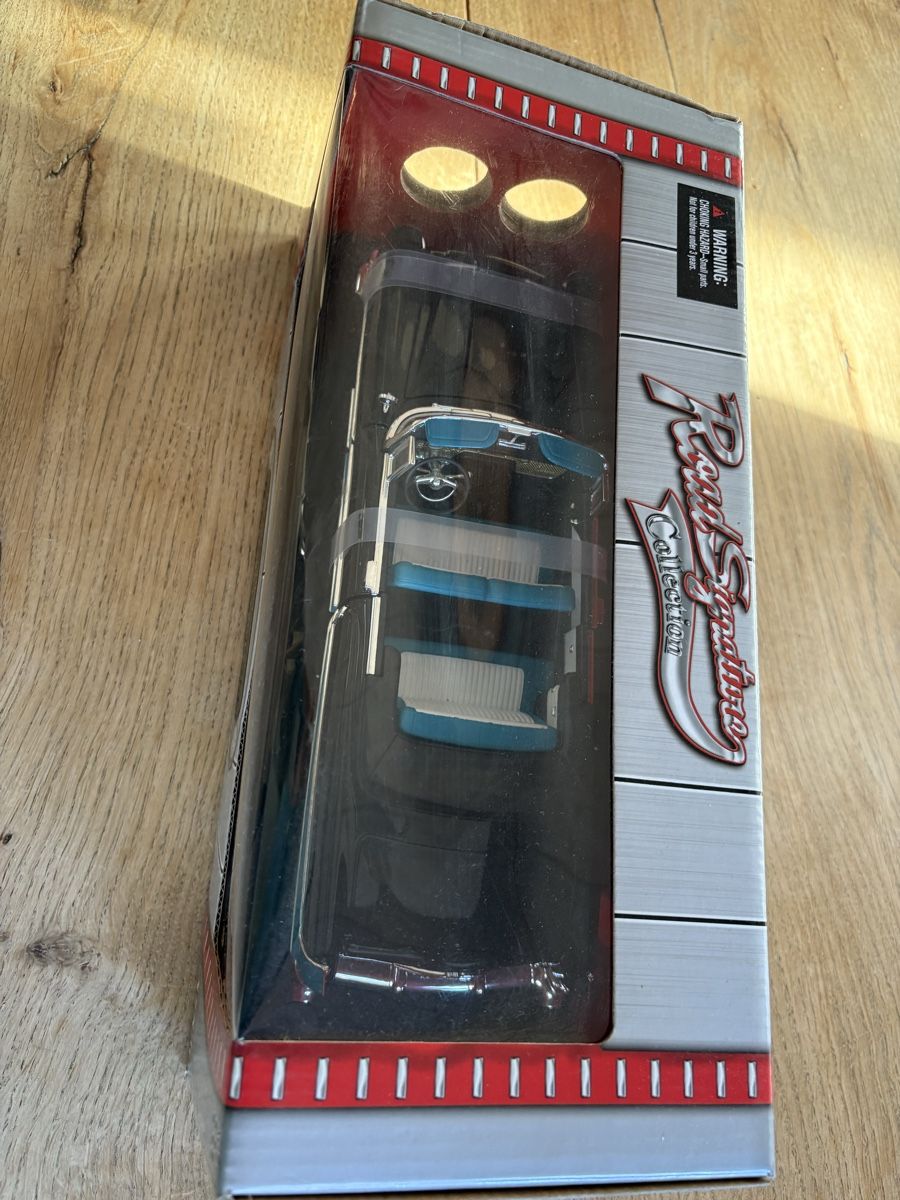 Modellini d'auto: Packard Caribbean 1955 1:18 – Nuovo e nell'imballaggio originale da Bauma venduto da haelge01 1