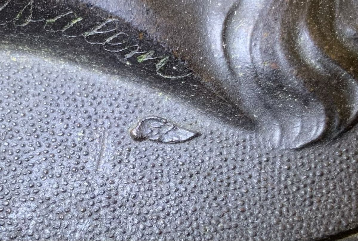 Tutte le decorazioni: Médaillon en Ébonite Gutta Percha – Usato da rolle venduto da Tontonjulot 9