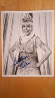 Barbara Eden, Original Autogramm auf Grossfoto in s/w