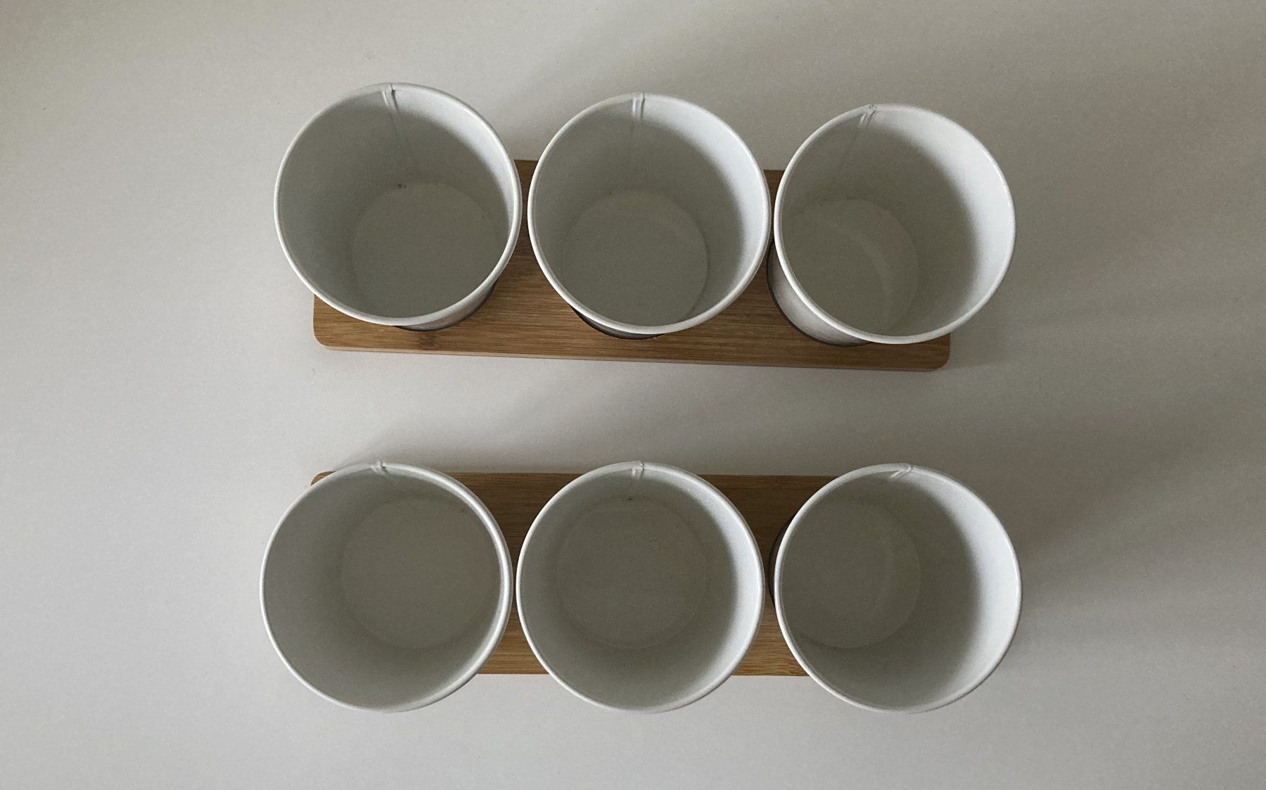 Vasi per fiori: Ensemble Petits Cache-Pots avec support en bambou – Usato da Lausanne venduto da Chips_1 1