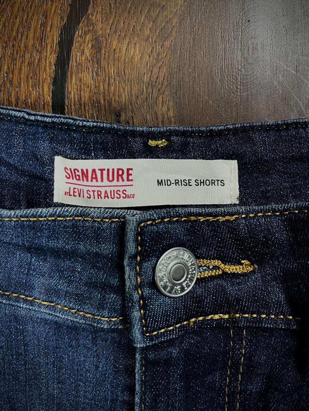 Jeans: Levi's Strauss kurze Jeans – Usato da Lindau venduto da KT_Vintage 1