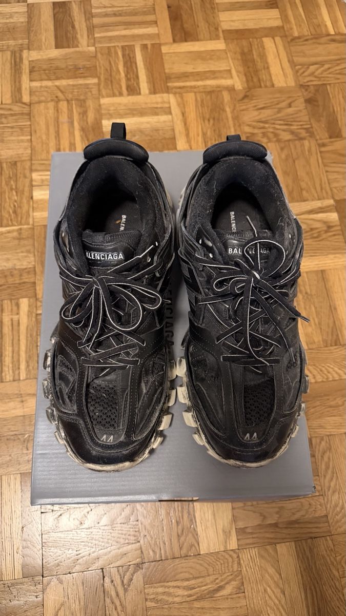 Balenciaga Herrenschuhe:  Balenciaga Track noires effets destroyed – Gebraucht aus meyrin von aar_g8xm 1