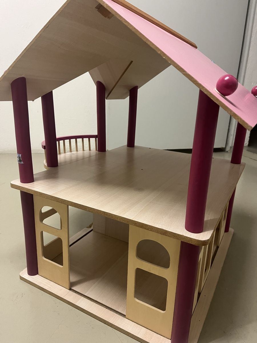 Giocattoli: Puppenhaus aus Holz – Usato da Steffisburg venduto da Max_i_m