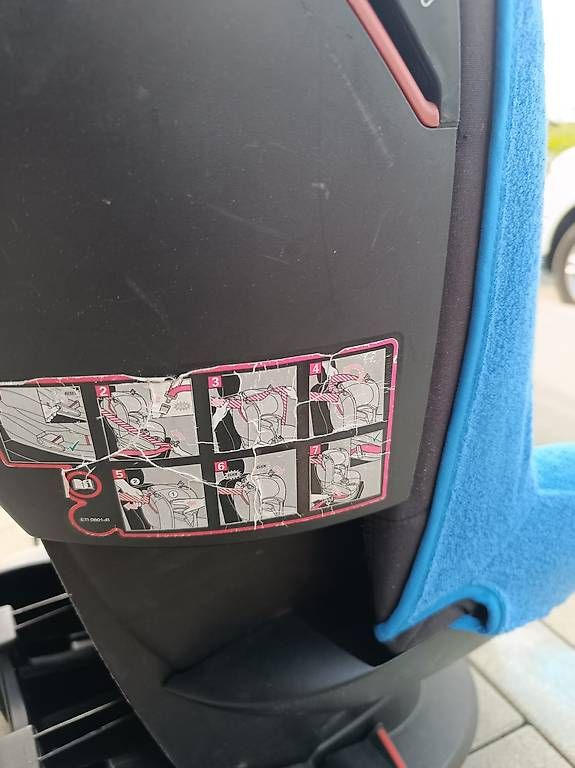 Seggiolini per auto: Kinder Auto Sitz – Usato da Bern venduto da alinelangenegger01 3