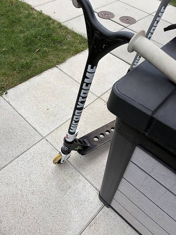 Kickboard: 2x trottinettes Micro Xtreme – Usato da Estavayer-le-Lac venduto da Rde_1977 2