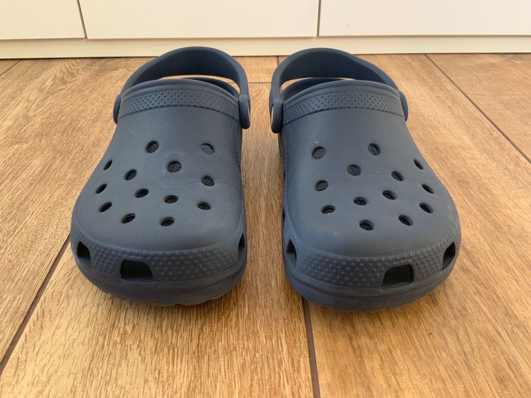 Crocs Chaussures hommes: Crocs Navyblau Grösse 37-38 – D'occasion à Bettingen par delphin246 1