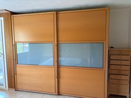 Kleiderschrank