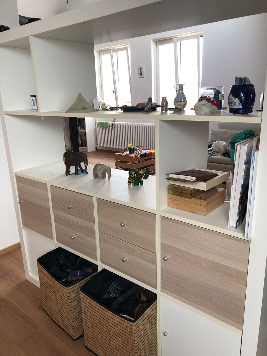 Scaffali: Bookcase with 4 drawers, 4 door-compartments and 2 baskets. – Usato da Binningen venduto da Carlos_CruCar 1