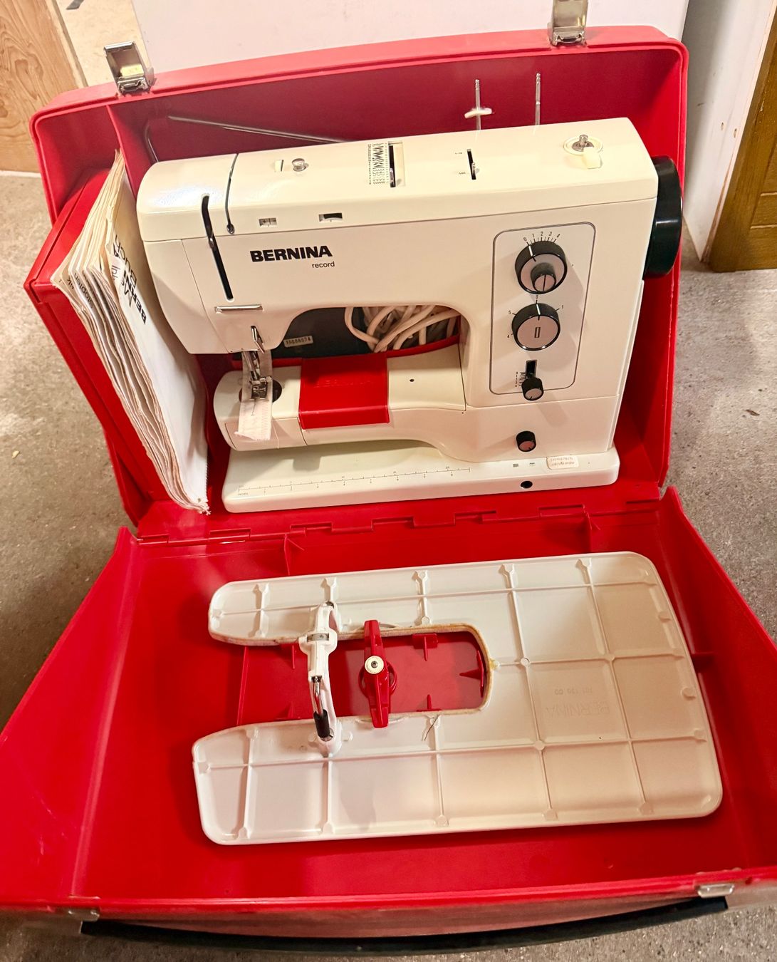 Bernina Macchine da cucire: Bernina 830 Record – Usato da Unterterzen venduto da Diamond1291
