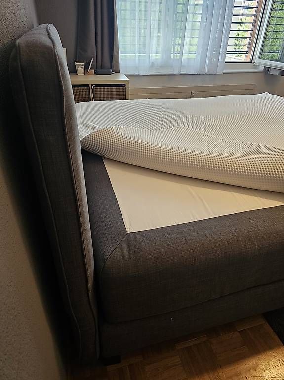 Betten: IKEA Boxspringbett 180x200 cm inkl. Topper – Gebraucht aus Kriens von pat_t5r5 4