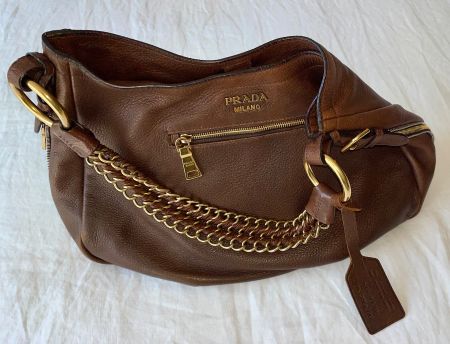 PRADA Cervo Lux Deerskin Chain Bag - edles, weiches Leder.