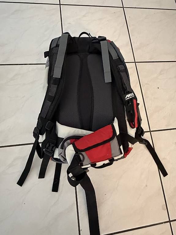 Zaini: ABS Lawinenrucksack mit 2 Kartuschen – Usato da Bäch SZ venduto da Captein 3
