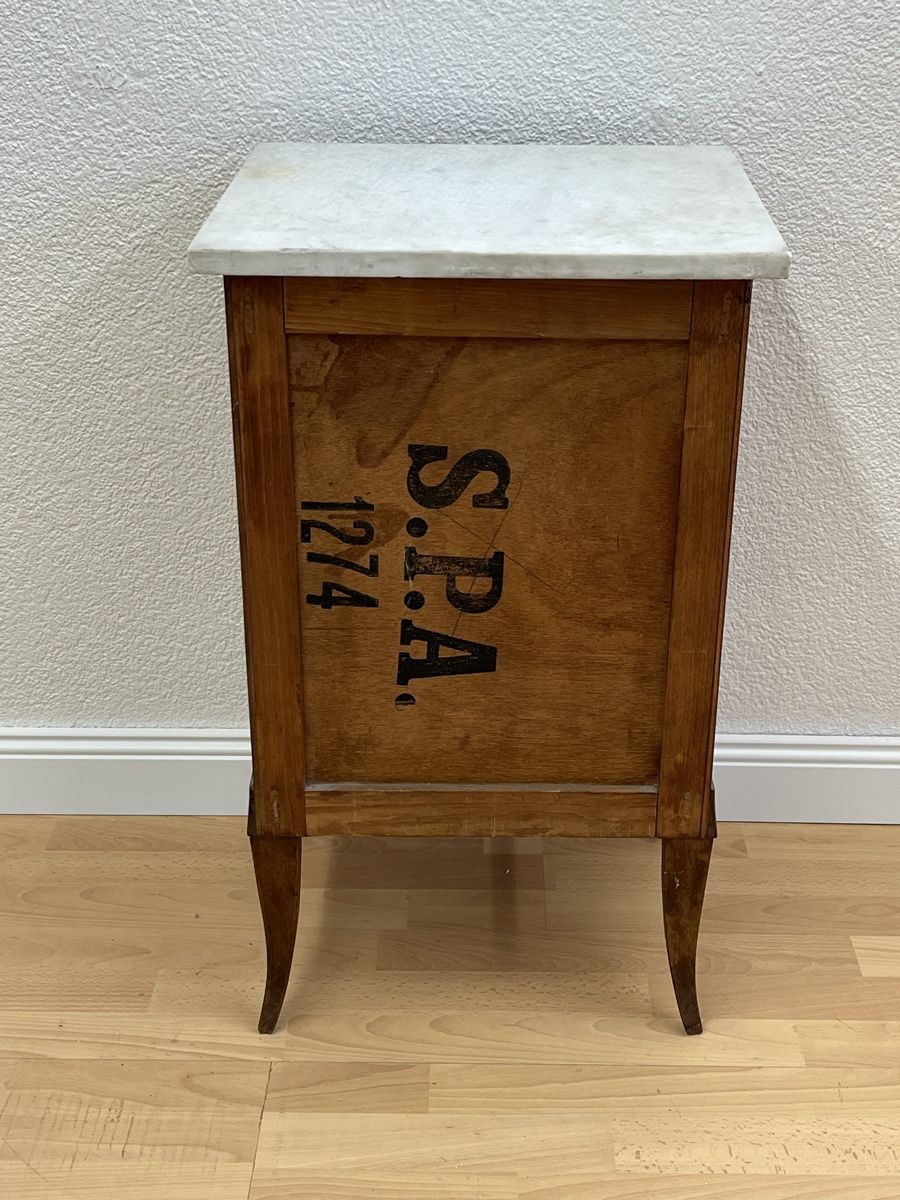 Tables de nuit: Antiker Nachttisch / Schrank mit Marmorplatte, – D'occasion à Horgen par Grizzly83 8