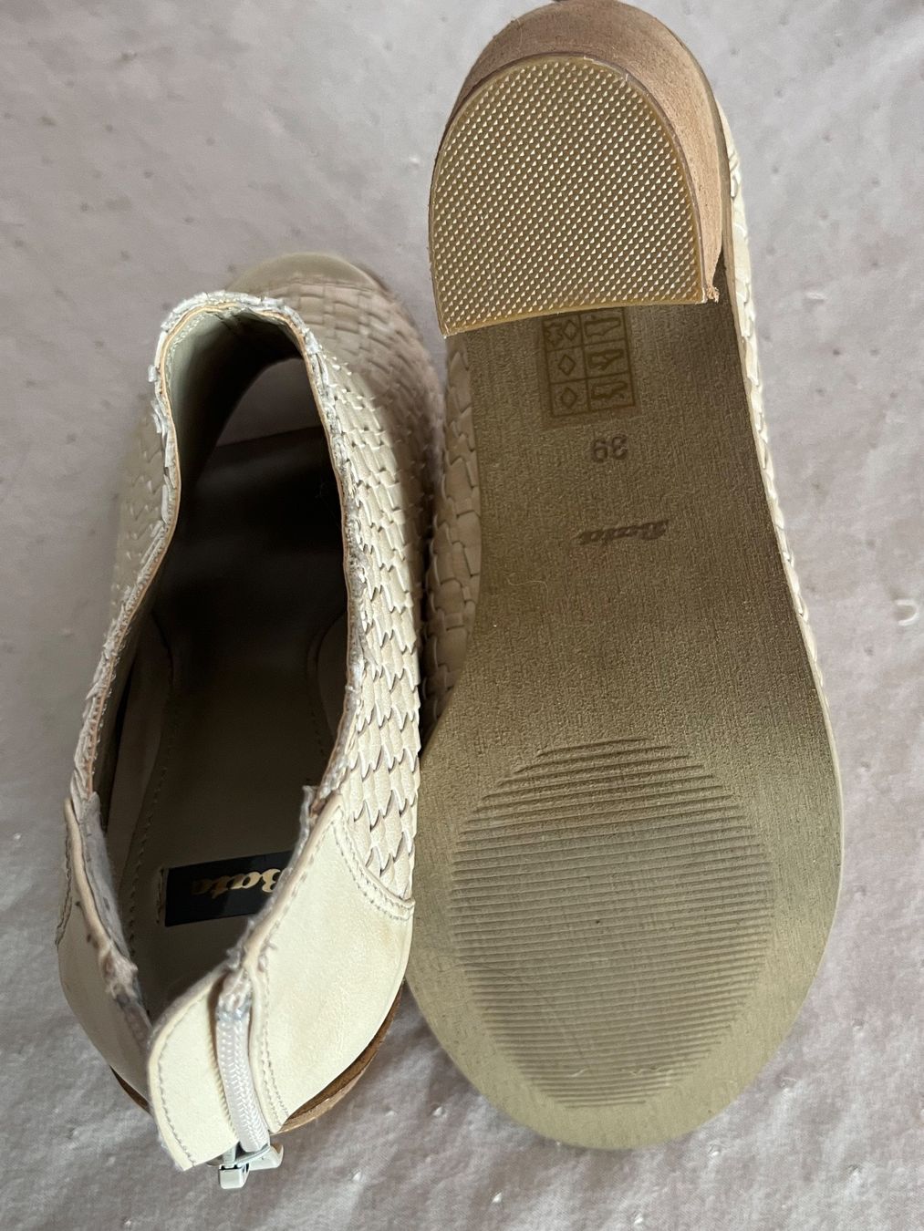 Scarpe da donna: Chaussures ouvertes Bata neuves  - 39 – Nuovo (secondo la descrizione) da Le Locle venduto da Seve2400 3