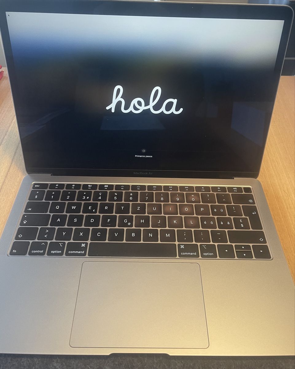 Apple Portables: MacBook Air 13.3 – D'occasion à zürich par maulwurf53