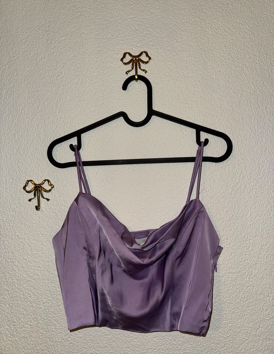H&M Top: Top – Usato da Effretikon venduto da ajl_rwt5