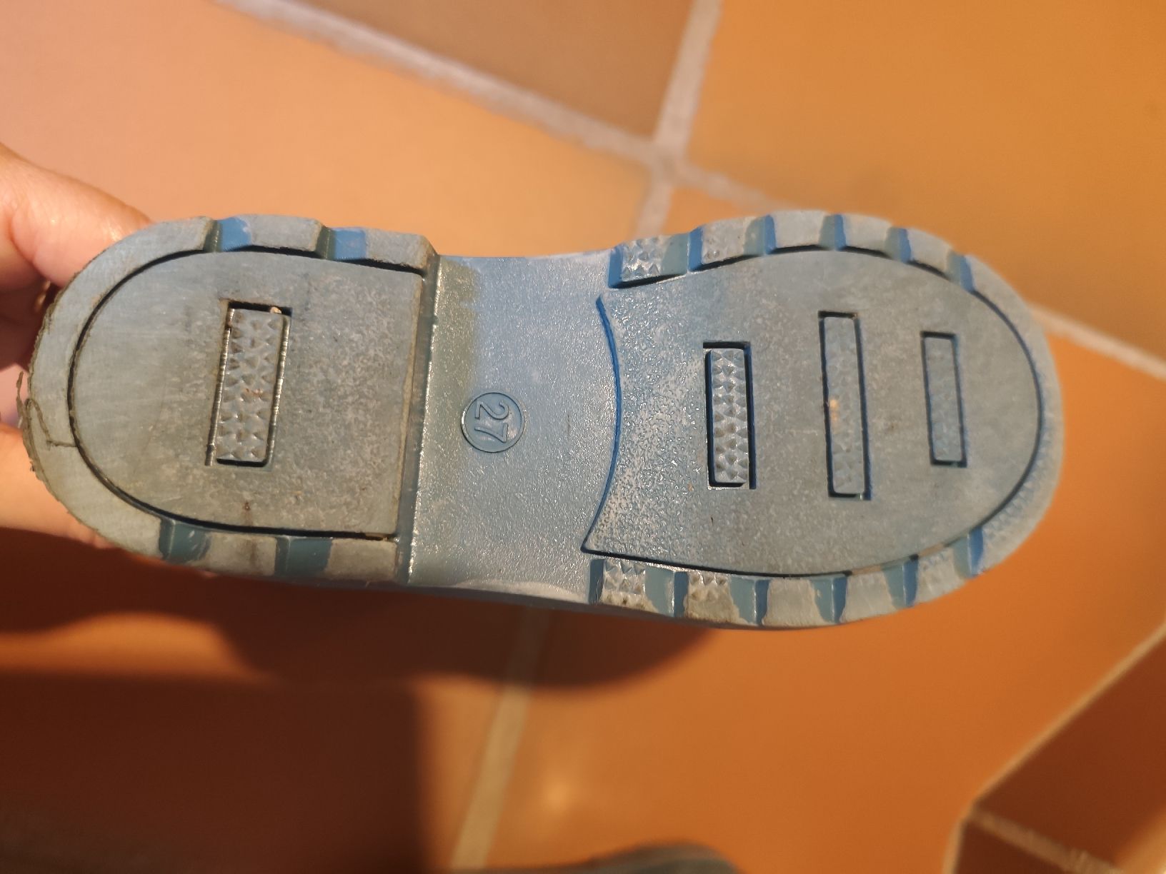 Schuhe für Jungen: Schuhe Grösse 27 – Gebraucht aus Bäretswil von Gartenzwergin 3