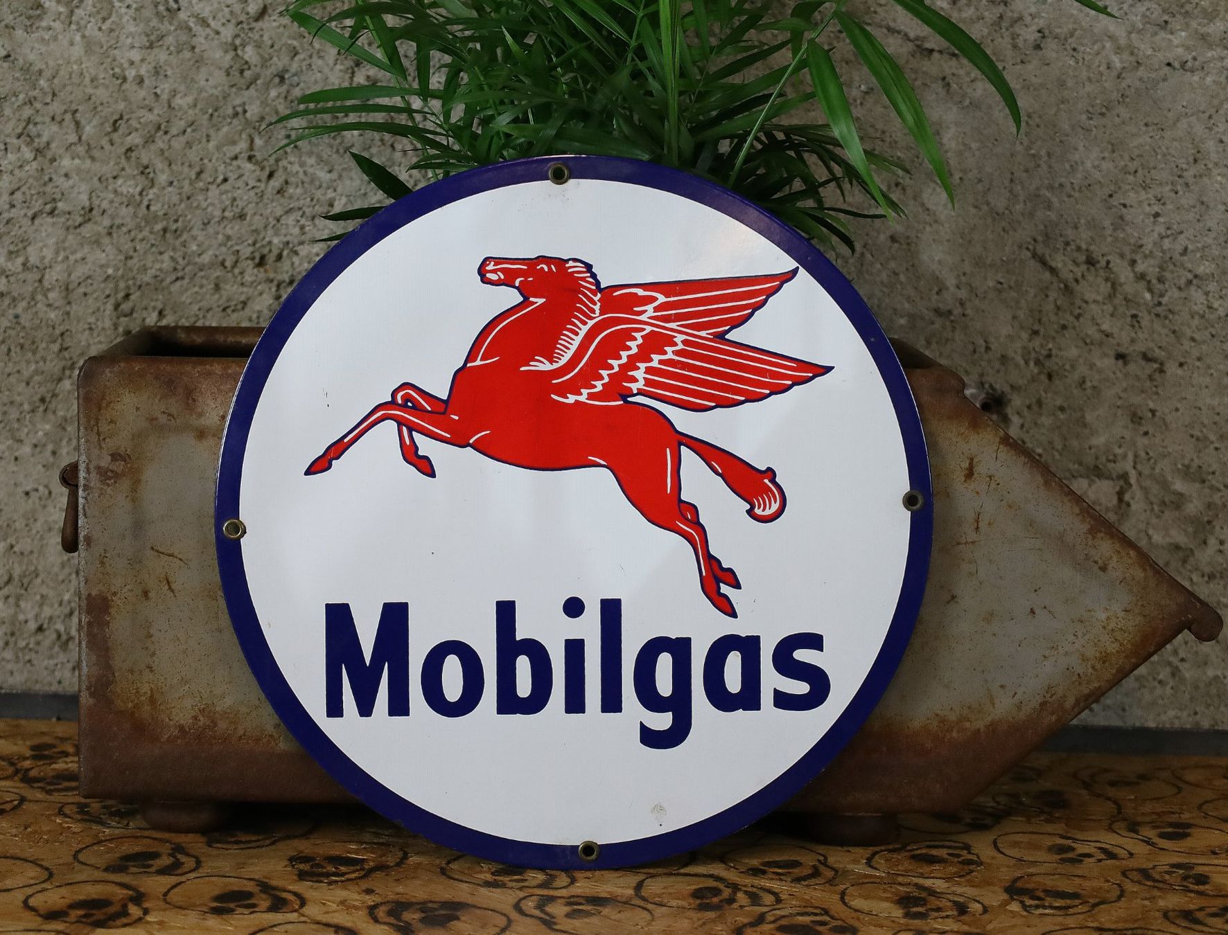 Insegne: Emailschild "Mobilgas" – Usato da Birrwil venduto da brandschatz_birrwil