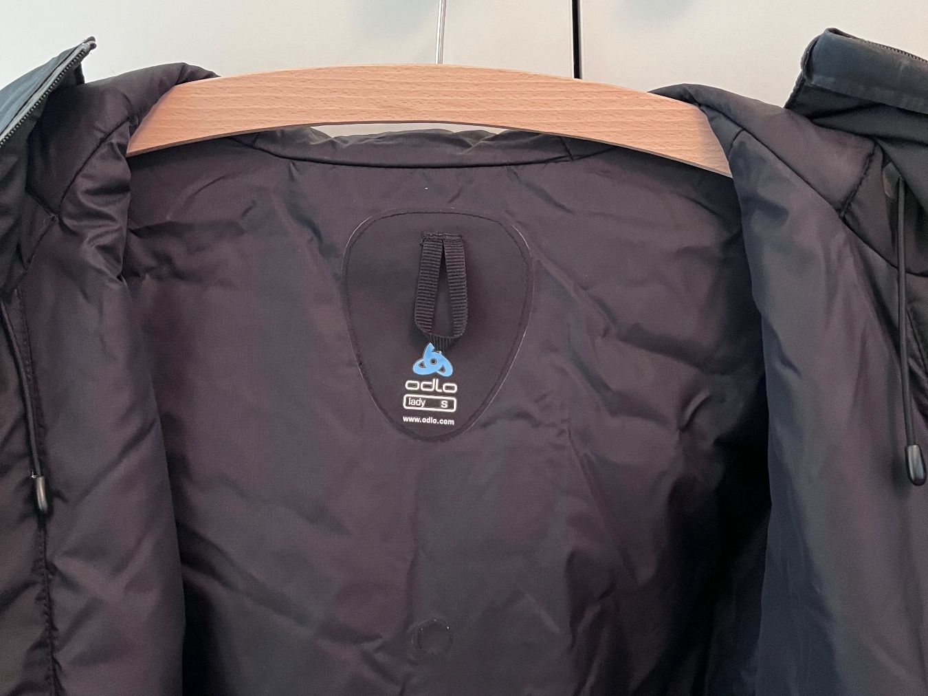 Odlo Giacche: Odlo Winterjacke Damen S – Usato da Zürich venduto da aneme 4