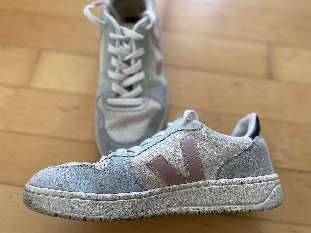 Veja Chaussures femmes: Veja Sneakers Grösse 38 – D'occasion à Winterthur par Veman 1