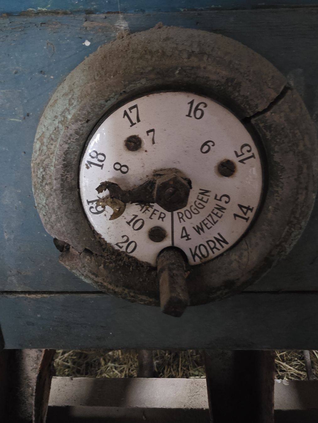 Toutes les machines: Antike Sähmaschiene – D'occasion à Schwarzenberg LU par Sonvog 4