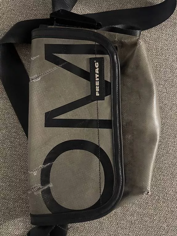 Borse: Borsa freitag – Usato da Massagno venduto da whi_d5bd 3