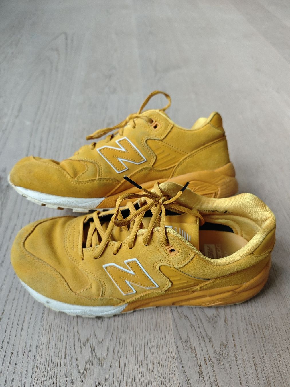 New Balance Scarpe da uomo: New Balance 580 – Usato da Ebikon venduto da Huereguet89