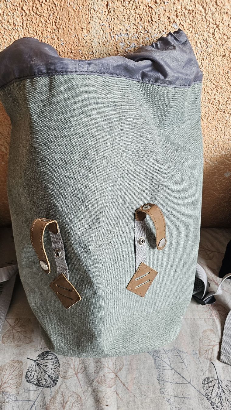 Zaini: Rucksack mit viel Style – Usato da Winterthur venduto da sim_msv2 3