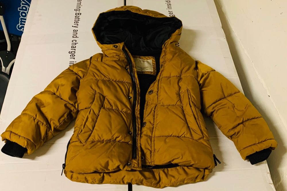 Junge Winter Jacke Zara grosse 110 super Zustand sehr warm