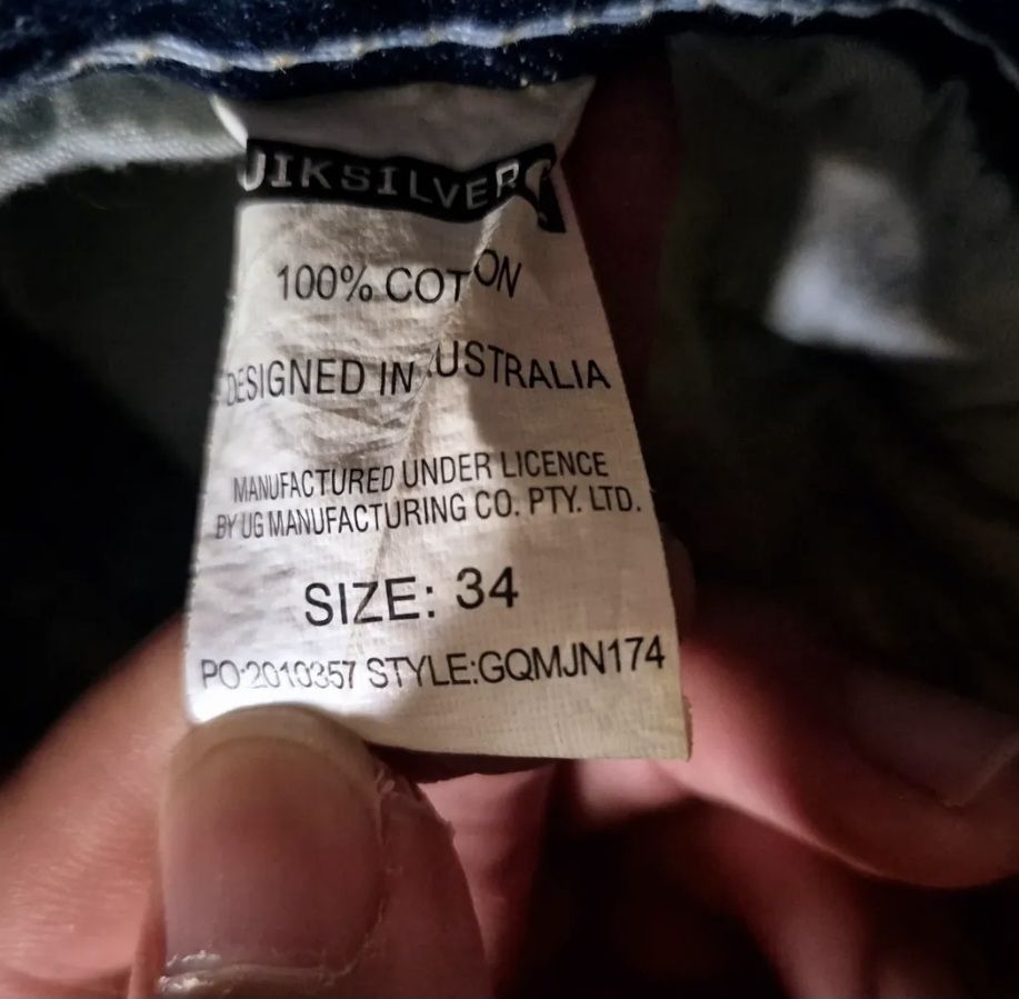 Pantalons: quicksilver baggy jorts – D'occasion à Sarnen par Fashionstuff 1