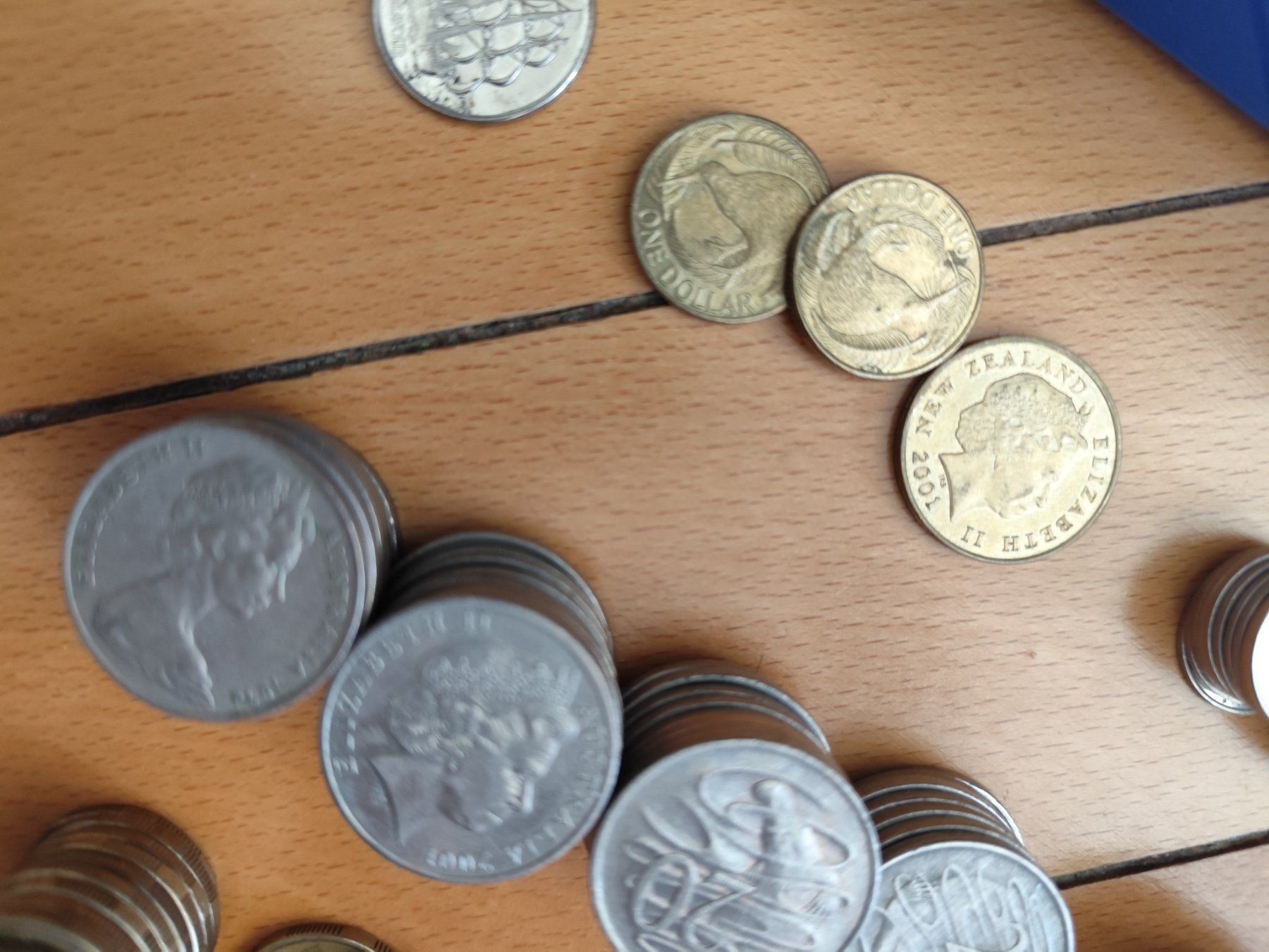 Tutti le monete: => Über 64Austr.$ plus paar Neuseeländ. $ <= – Usato da Bern venduto da b.man_is_back 1