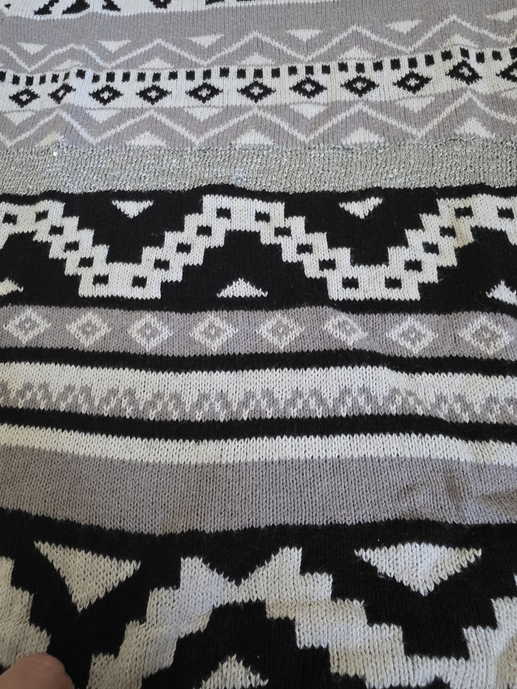 Maglioni & Felpe: Damen Pullover schwarz weiss gemustert gr M – Usato da Wigoltingen venduto da Zuckerfee84 1