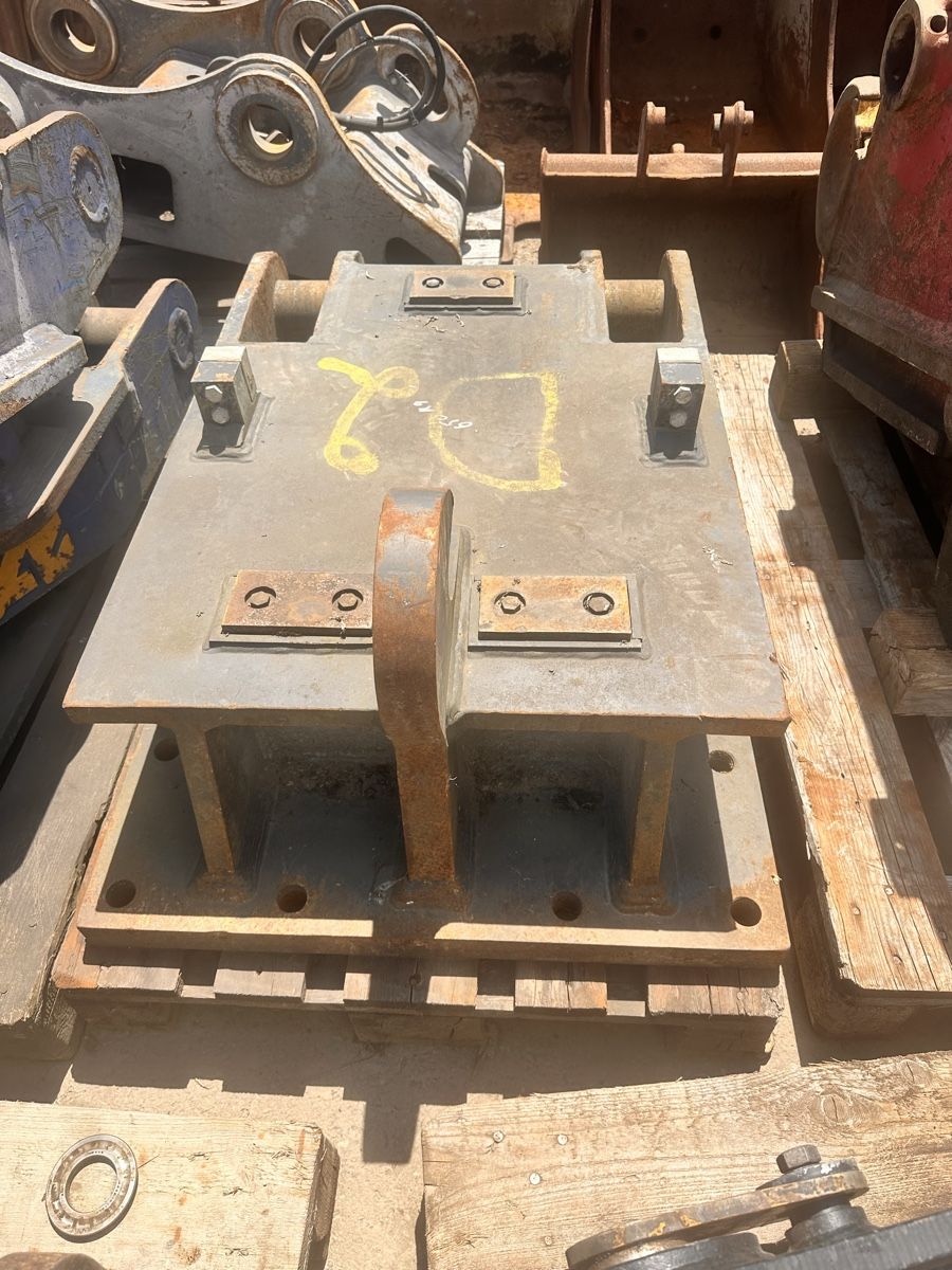 Escavatori: Bagger schnellwechsler , anbauplatte  – Usato da lyssach venduto da brax2019 2