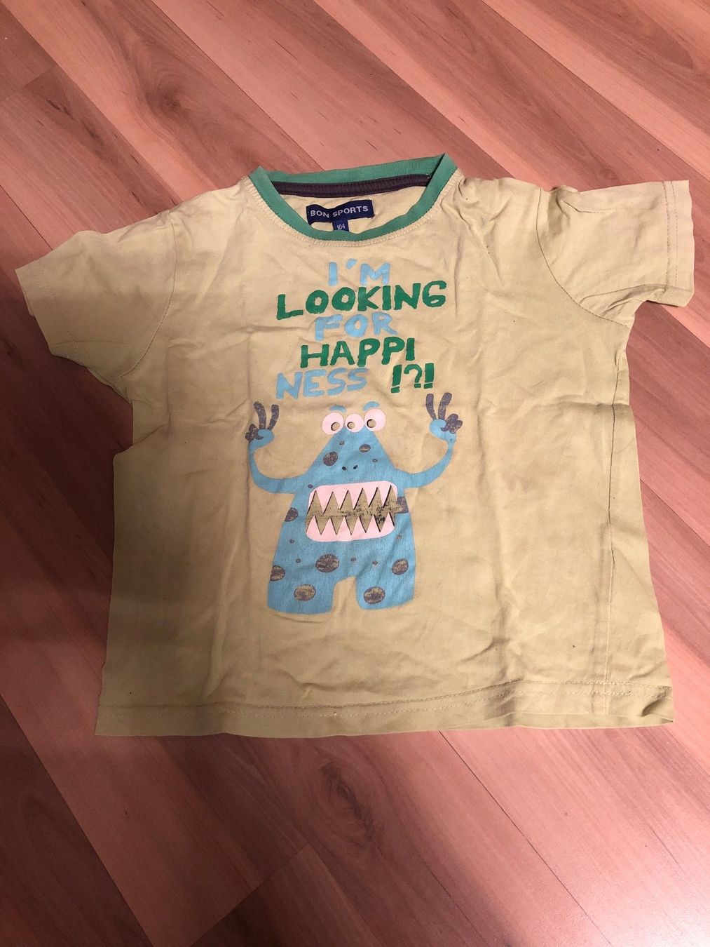 Hemden, T-Shirts & Polos: T-Shirt Set Grösse 104 – Gebraucht aus Vilters von san_2t9g 3