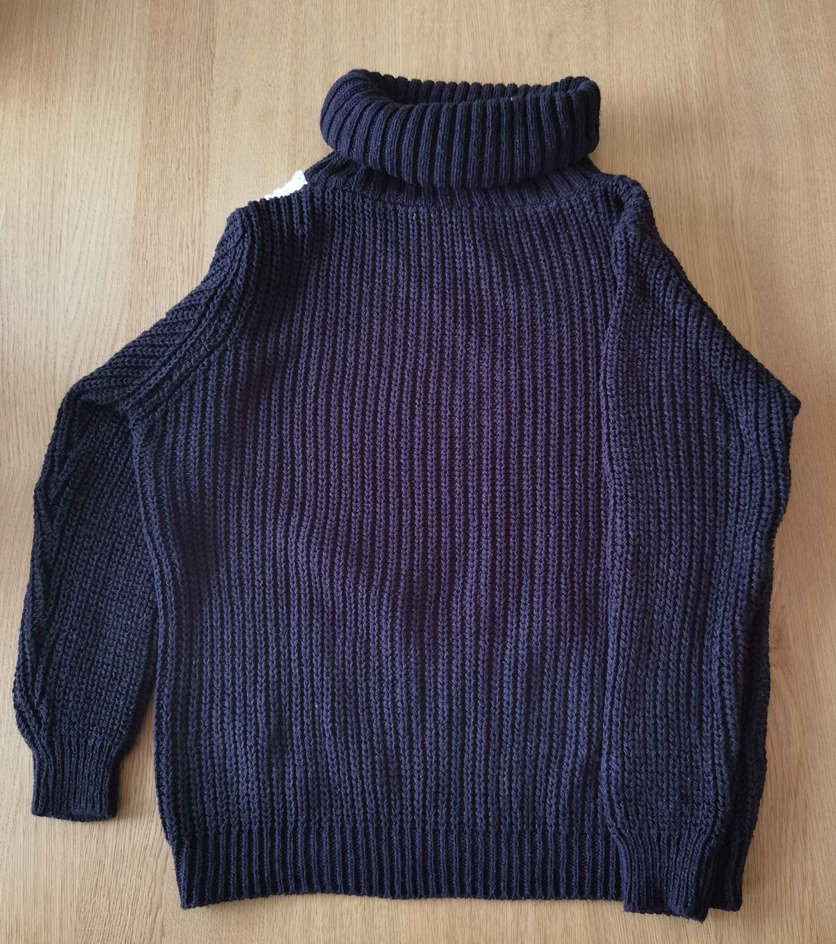 Pullover & Sweatshirts: Gestrickter Rollkragenpullover – Gebraucht aus Zug von WickiPanda 1