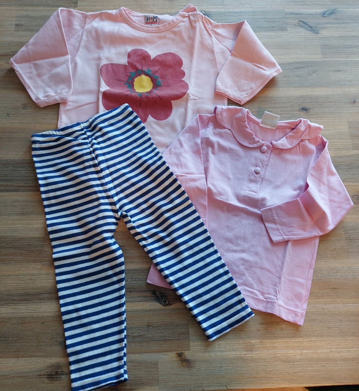 Lotti & Set di vestiti: Set Mädchen Kleider-Set 6-teilig Grösse 86/92 – Usato da Basel venduto da Sinibini86 1