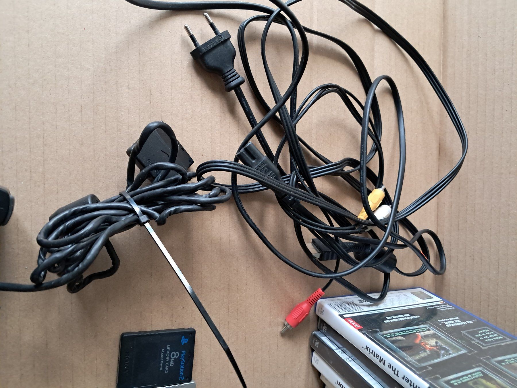 Sony Console: Sony PlayStation 2 Bundle 12 Spiele getestet – Usato da Wallisellen venduto da Cyberfuexli 3