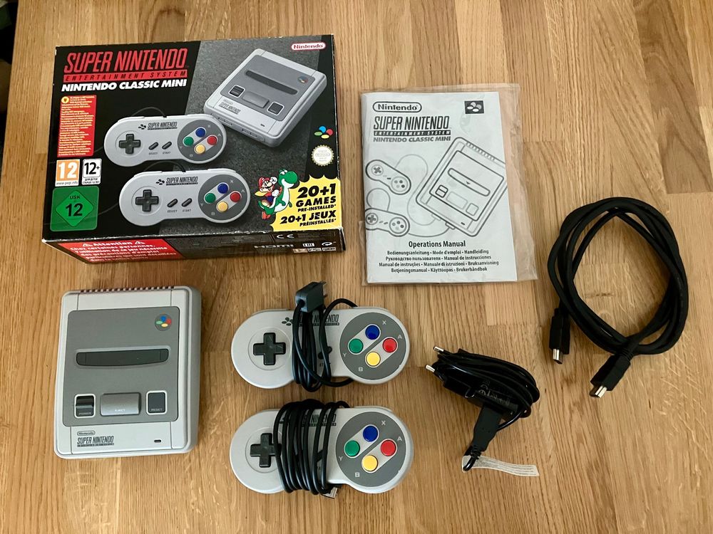 Super Nintendo Classic Mini mit OVP und extra Spiele (Gebraucht) in ...