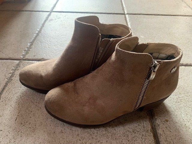 Bench Scarpe da donna: Hellbraune Stiefeletten von Bench,  Grösse 36, neuwertig – Usato da Windisch venduto da Trudi45 2